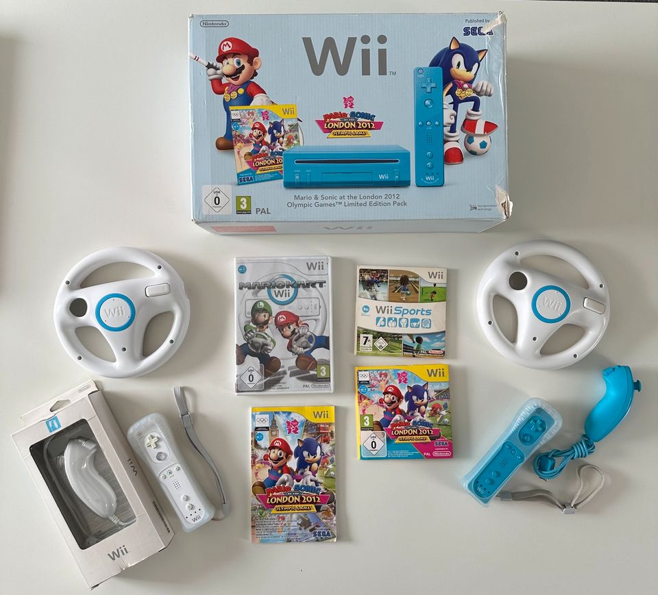Nintendo Wii Mario Sonic Pack und Mario Kart Pack in Hamburg