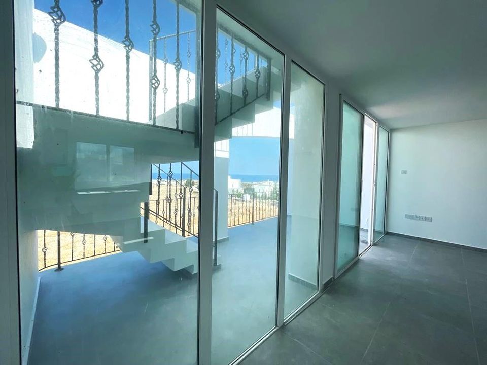 Top 3 Zimmer Penthouse am Meer Bahceli, östlich von Kyrenia Zypern in Duisburg