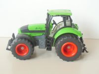 Siku Farmer - Deutz Agrotron 210 / Umbau 1:32 Köln - Mülheim Vorschau