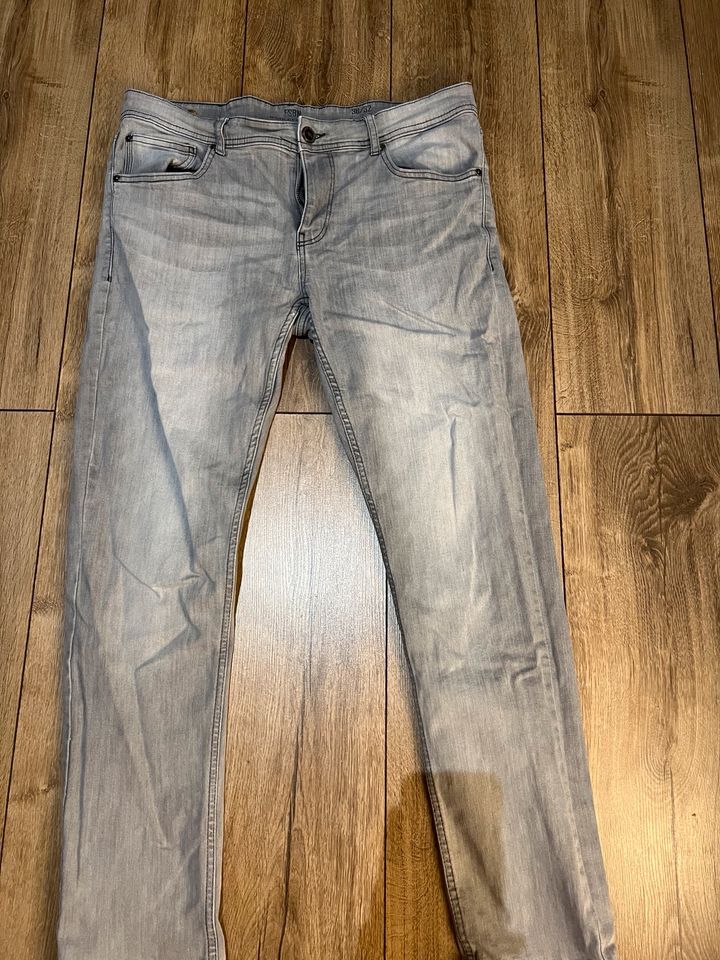 Jeans Herren Größe 36/32 in Leipzig