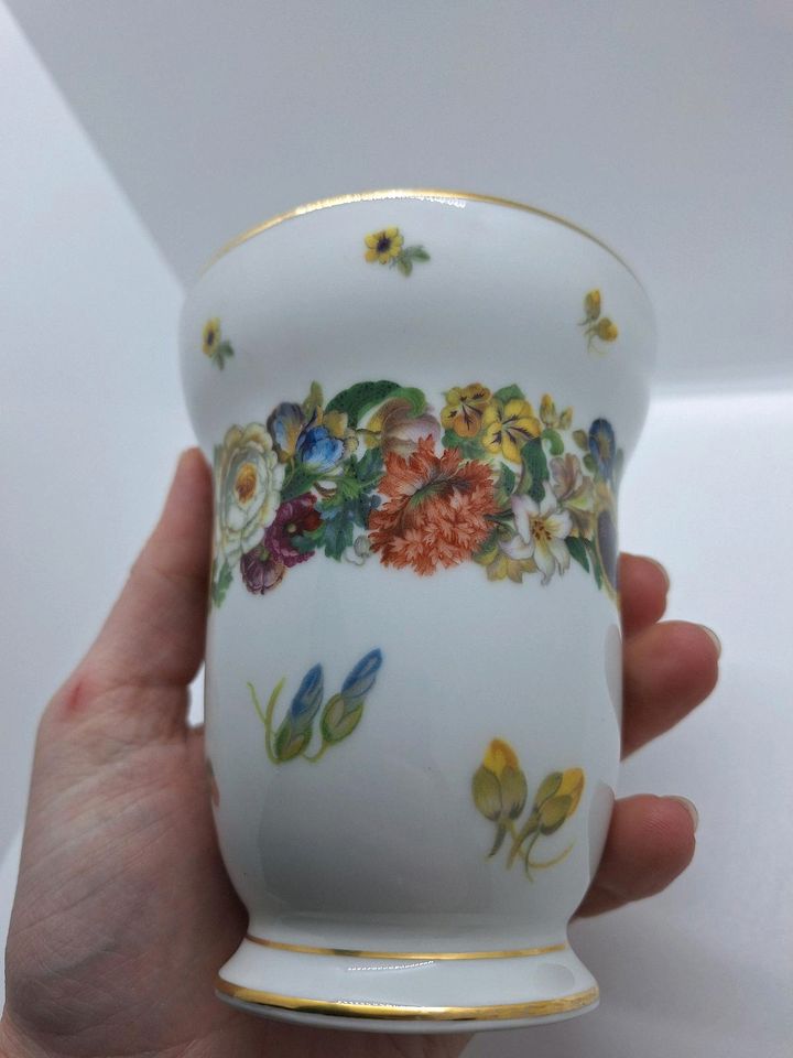 Vase Bavaria Porzellan Blumen Goldrand vintage in Goslar