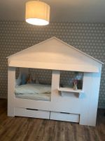 Hausbett für wunderschöne Kinderträume! Mit 2 große Bettkasten! Baden-Württemberg - Herbertingen Vorschau
