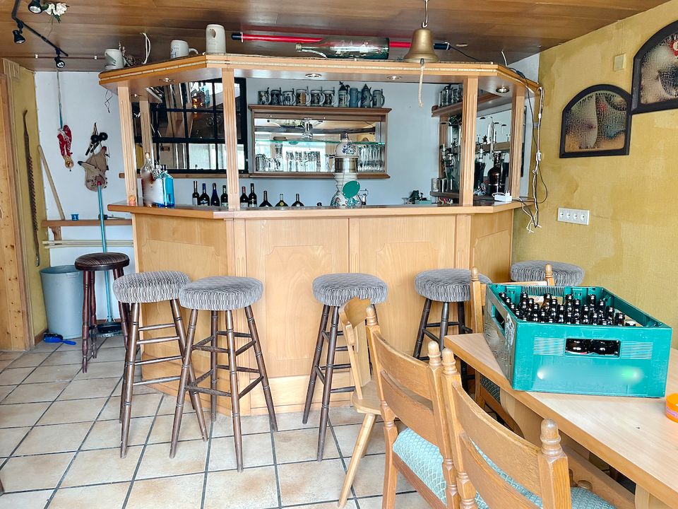 Erdgeschoss Eigentumswohnung 4,5 Zimmer, Garten, Partykeller und