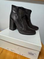 Damenschuhe Ovye Stiefeletten mit OVP Größe 38 Stiefel Bayern - Ohlstadt Vorschau