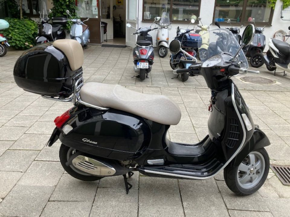 Vespa GTS 125 in München