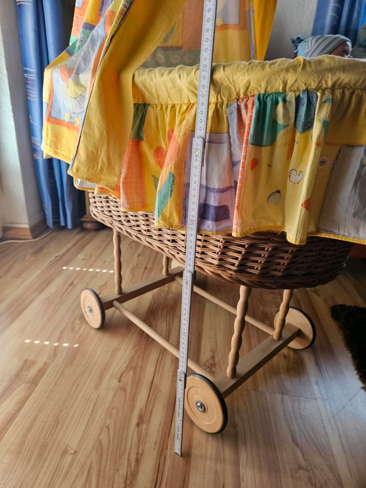 Kinder Puppen Stubenwagen Kinderbett Shabby Vintage in Wilhelmsthal