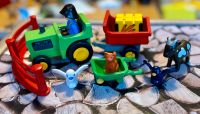 PLAYMOBIL 1•2•3 Traktor mit Anhänger mit viel Zubehör Bayern - Sonthofen Vorschau