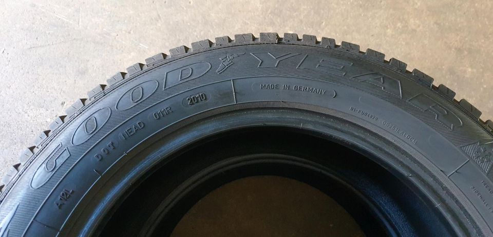 2x gebr Winterreifen Goodyear UltraGrip7+ 185/65 R15 88T in Wilhelmshaven