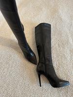 Buffalo High Heel Leder Stiefel Reiterstyle 37, schwarz Niedersachsen - Kirchgellersen Vorschau