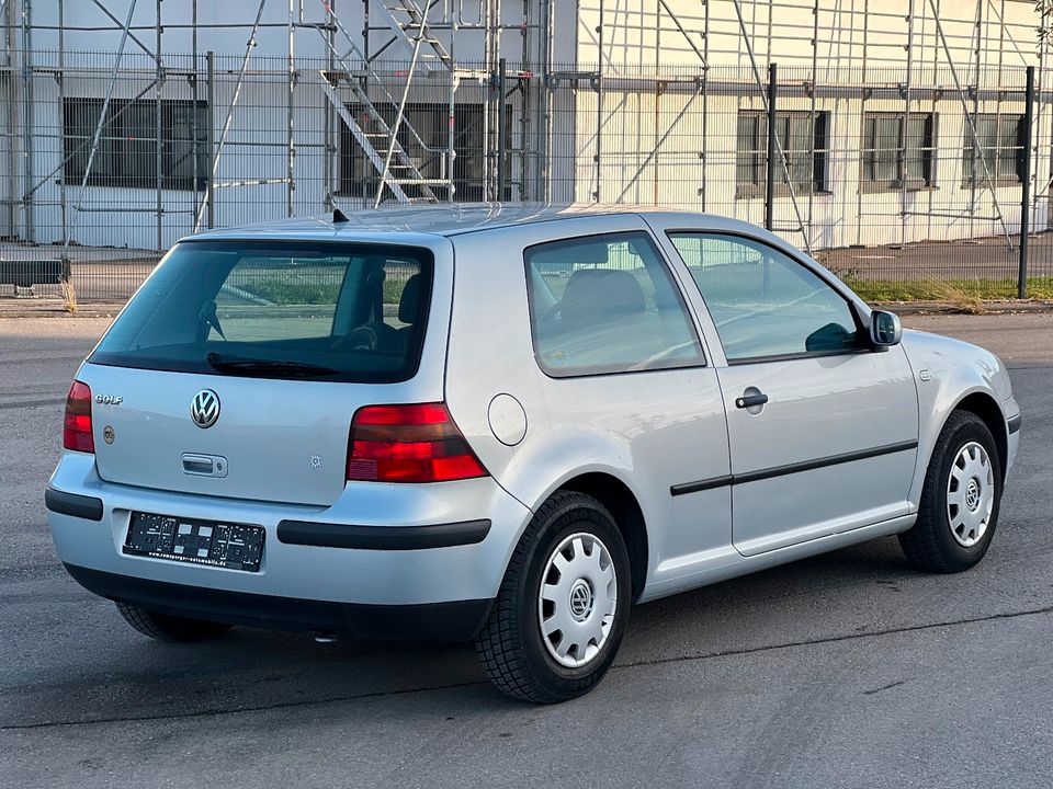 Volkswagen Golf 1.4 Klima | 1. Hand | Scheckheft | TÜV 03/2026 in Tübingen