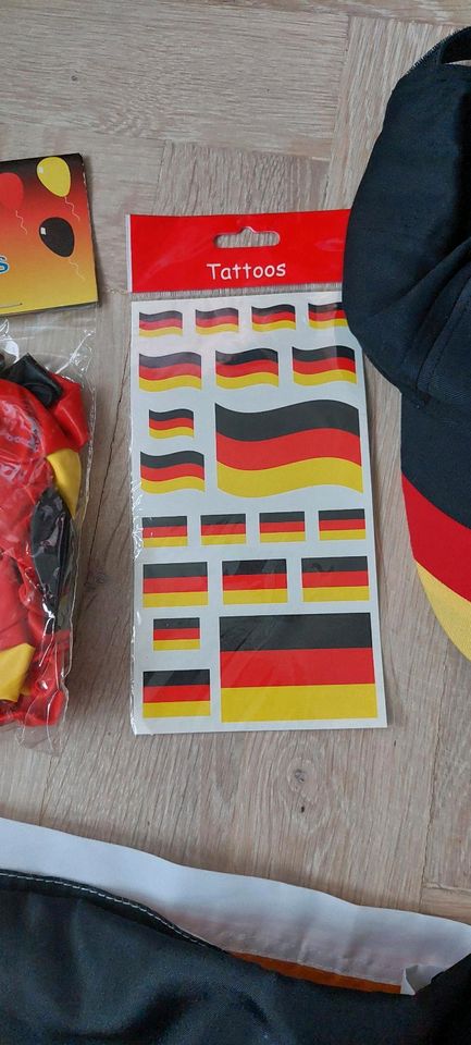 EM Deutschland Damen oder Kinder Fanpaket Adidas Trikot in Siegburg