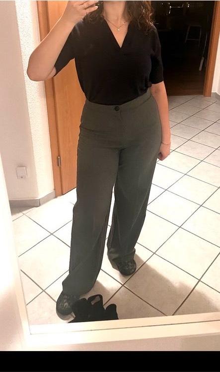 Stoffhose dunkelgrau high waist wide leg Gr. 42/44 XL Pull & Bear in Güglingen