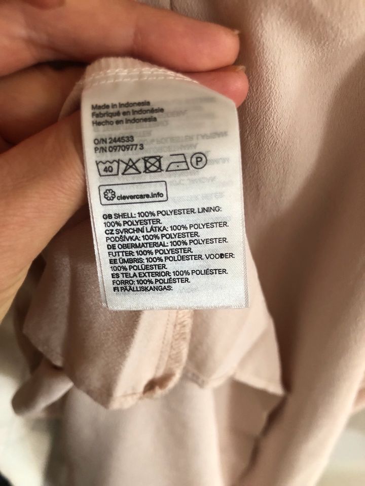 Zu verschenken H&M Kleid 38 Gr. Neuwertig in Markkleeberg