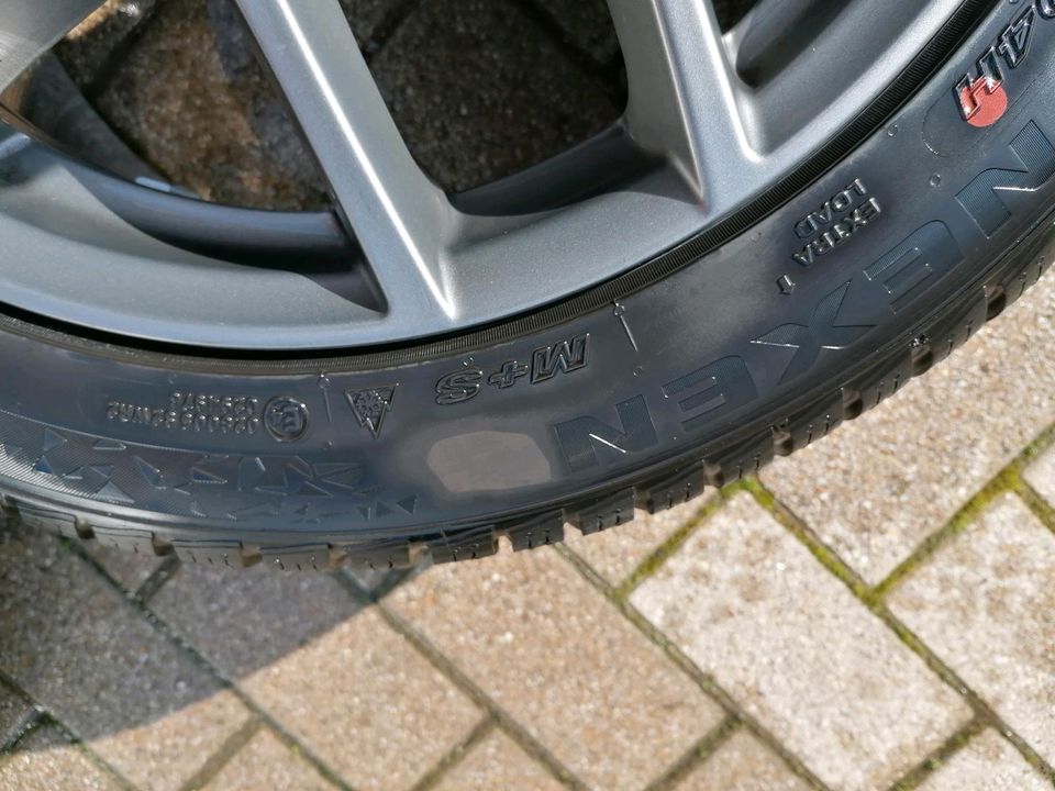 1 Satz Winterreifen auf Borbet Felgen 225/45R17 94 H M+S in Walzbachtal