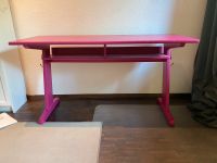 Alter Schultisch/Schreibtisch, pink Kreis Ostholstein - Fehmarn Vorschau