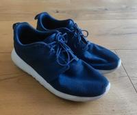 Nike Schuhe Roshe Run Größe 45,5 Freizeitschuhe Sneaker blau weiß Nordrhein-Westfalen - Euskirchen Vorschau
