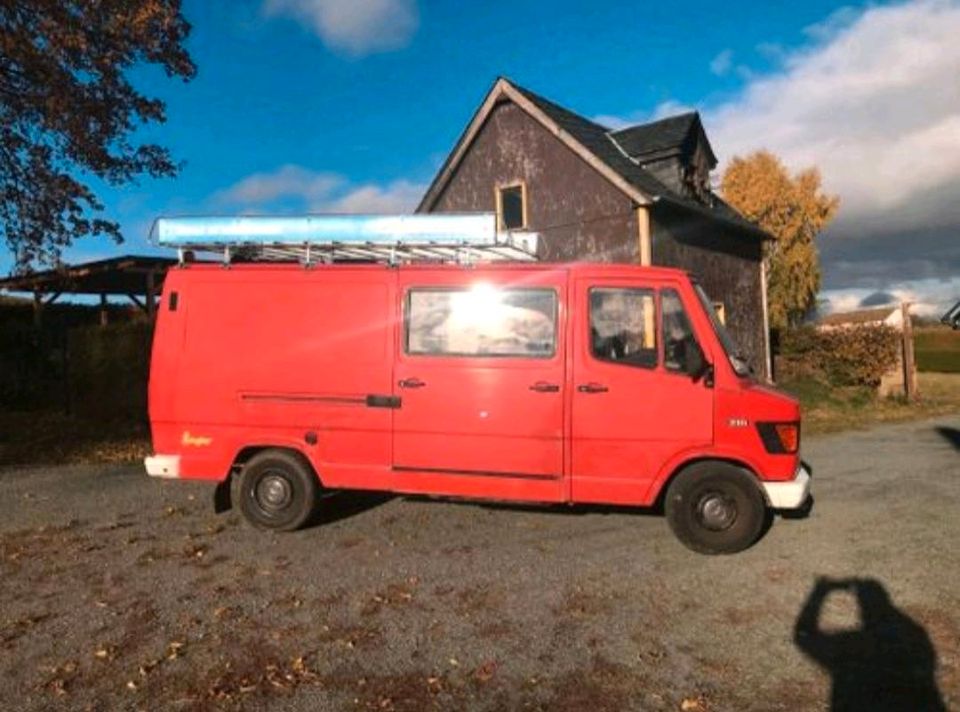 Mercedes Benz T1 602 KA Bus Camper Oldtimer in Gelenau