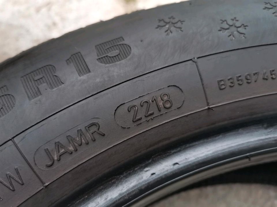 2x winterreifen Dunlop 175/65 R15 Winter Response 2 in Jena