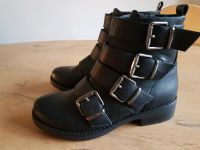 Stiefeletten NEU Gr. 38 Schnallen Stiefel schwarz Schuhe Sachsen - Taura Vorschau