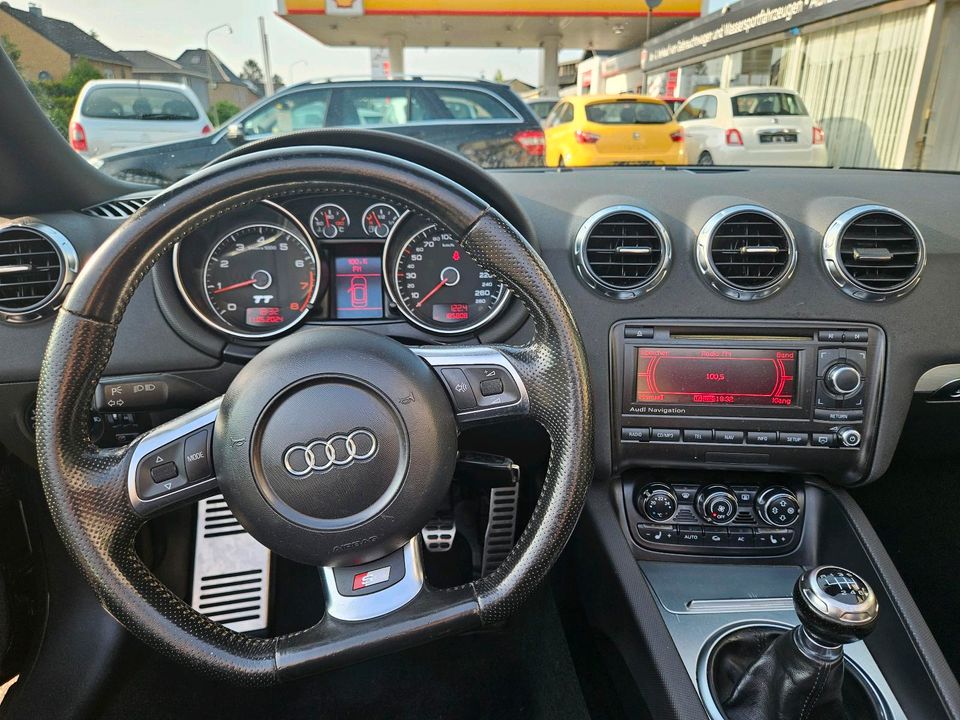 AUDI TT S LINE CABRIO 2,0 LTR BJ 07 / LEDER / TÜV NEU in Wegberg