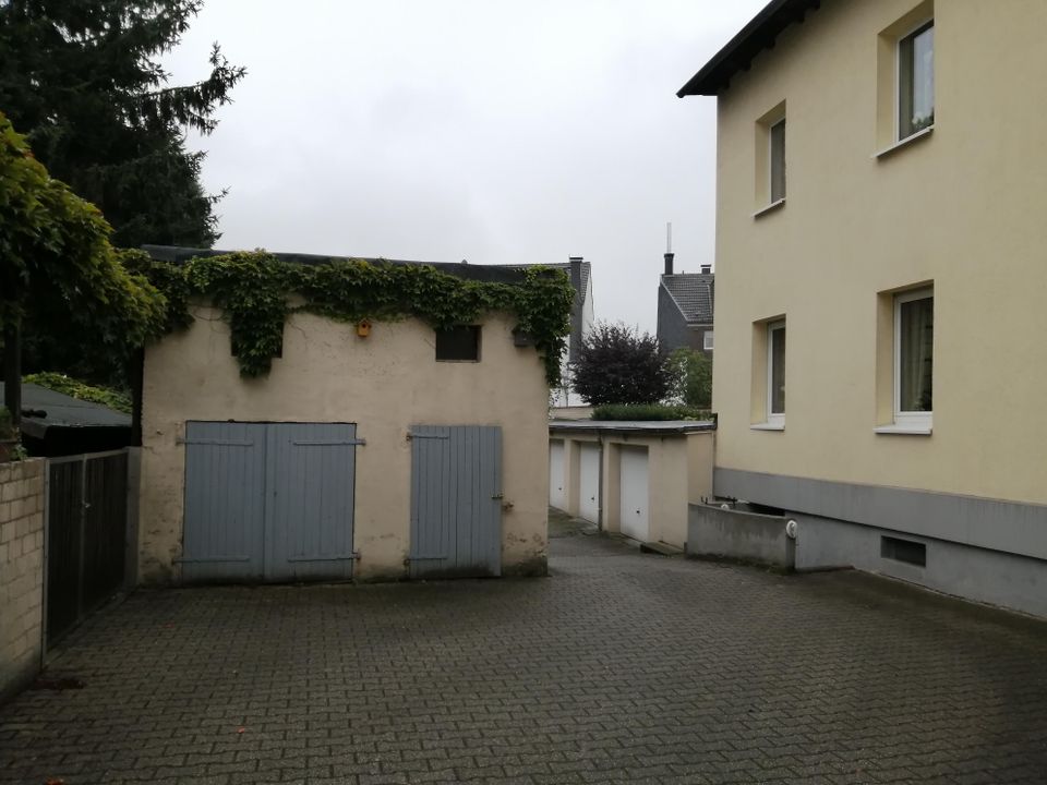 6-Familienhaus mit Garagenhof in Oberhausen Schlad in Oberhausen