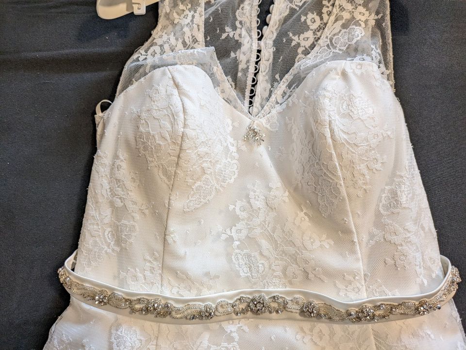 Hochzeitskleid A-Linie, Spitze, Schleppe, ca. Größe 42 in Billerbeck