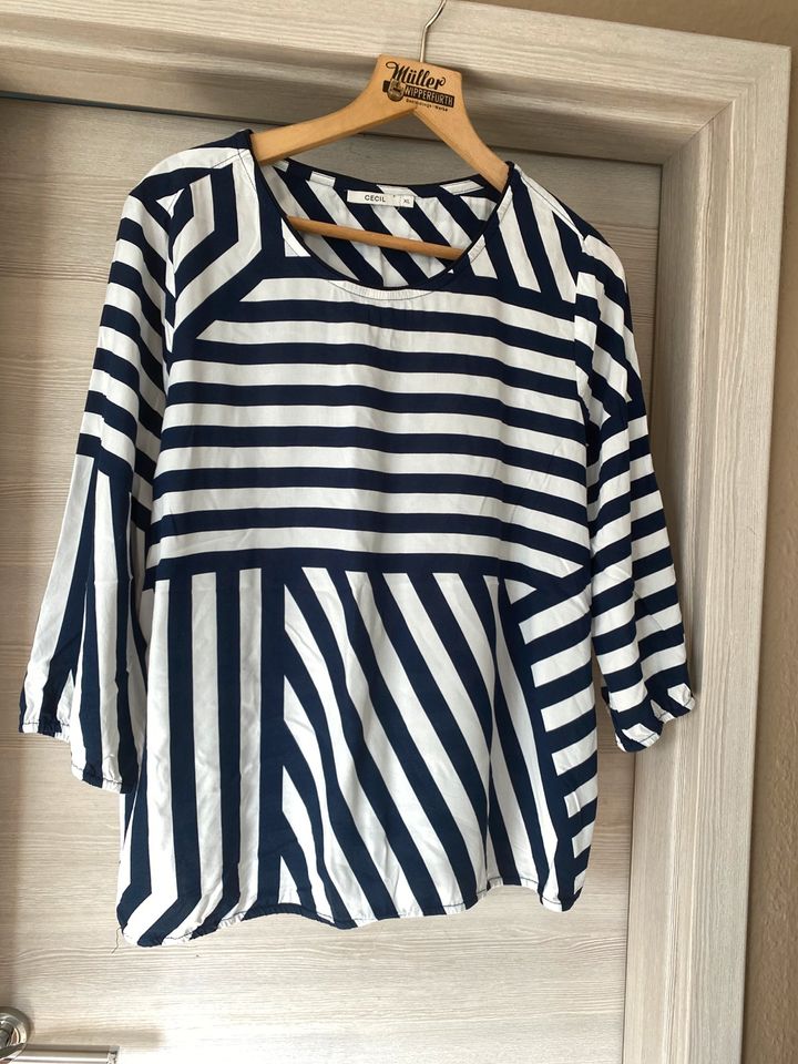 Kombi Blazer und Bluse , XL / 44, in Hemer