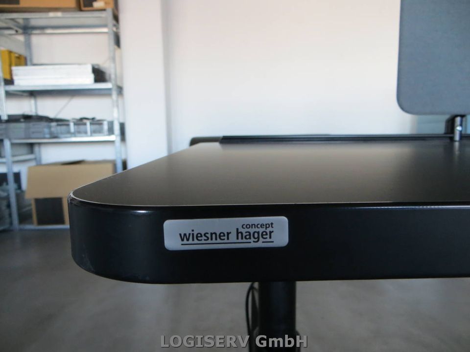 Schreibtisch etio Wiesner Hager  200 x 90 elektr. höhenverstellba in Möglingen 