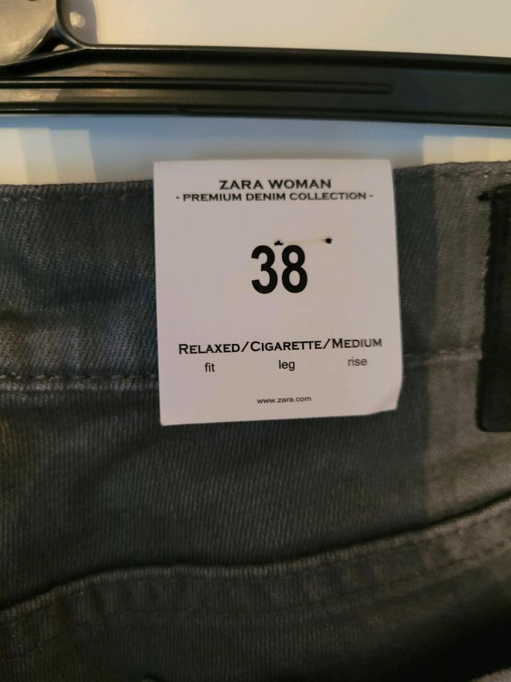 Zara Jeans in Größe 38 in Klingenberg am Main