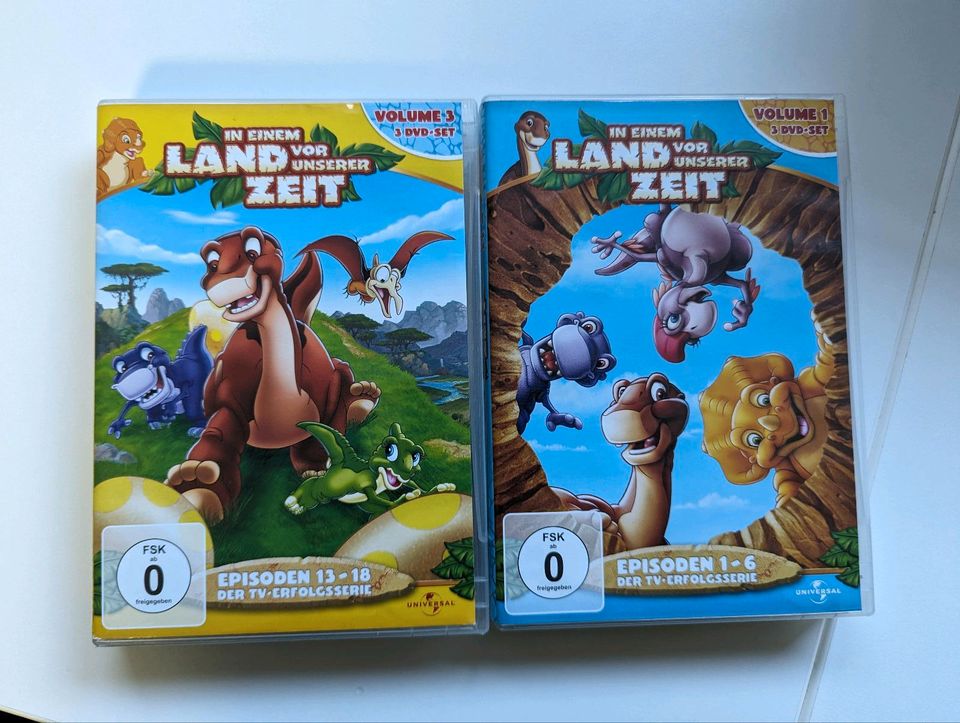 DVDs in einem Land vor unserer Zeit Volumen 1 und 3 in Höchstädt a.d. Donau