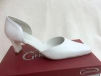 Neu Gerwinia Brautschuhe Gr 7 Leder Gr 40 Ivory Nordrhein-Westfalen - Langenfeld Vorschau