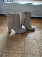 Stiefeletten cremefarben München - Au-Haidhausen Vorschau