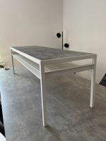 IKEA Nyboda Couchtisch mit Wendeplatte weiß/betonoptik Hannover - Vahrenwald-List Vorschau