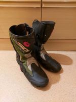 Sidi Motorrad Stiefel in Kawasaki Grün 49 Kr. Altötting - Burghausen Vorschau