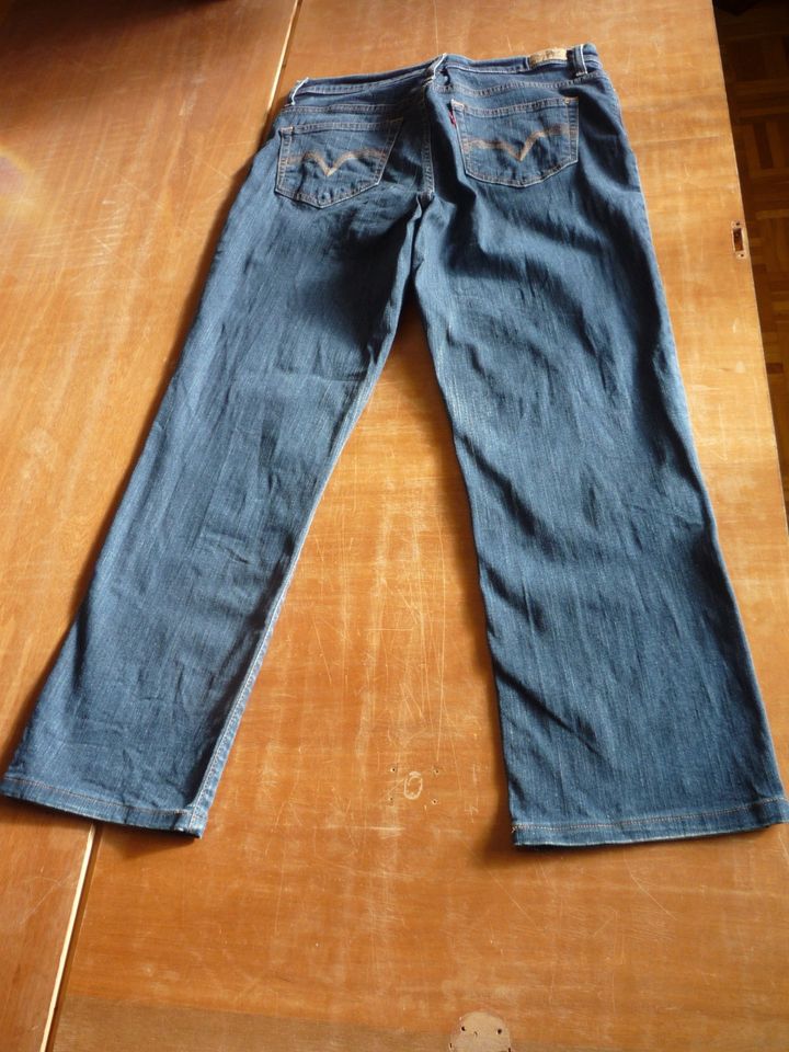 Levis Jeans Straight 512, Größe „14M“ (W36-L30) in Nürnberg (Mittelfr)