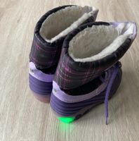 Winterstiefel gefüttert mit Blinkies Gr.26 lila violett Nordrhein-Westfalen - Remscheid Vorschau