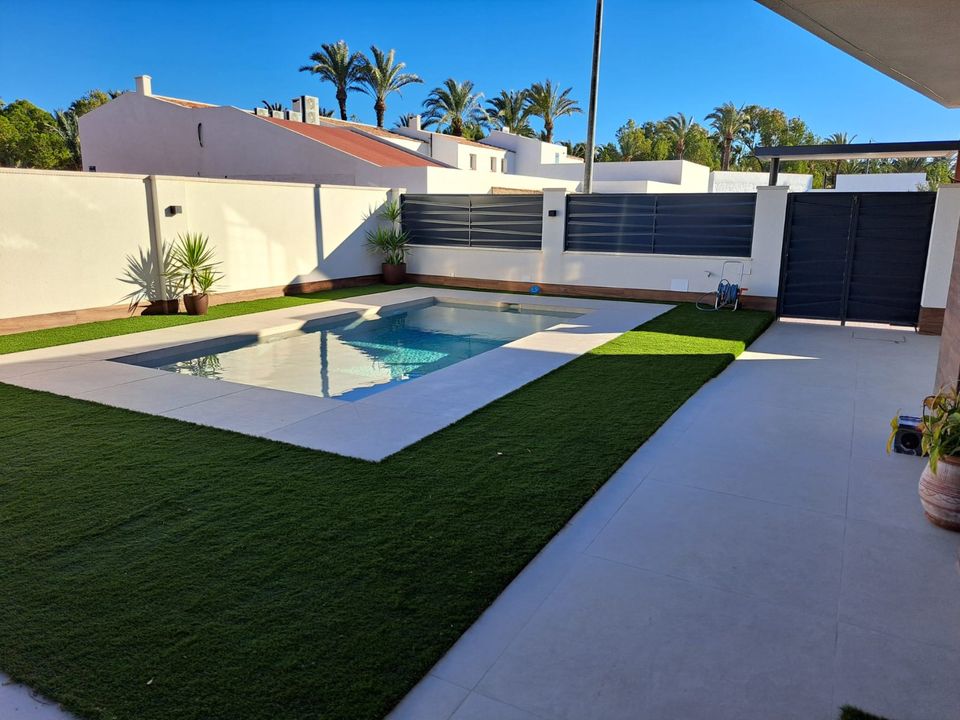 Neubau Villa in San Isidro / Catral (Alicante) mit 3 Schlafzimmern, Pool, Carport und Dachterrasse, nur 30 Minuten vom Strand entferent, Costa Blanca / Spanien in Oyten