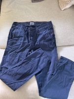 Tommy Hilfiger Denim Chino dunkelblau Größe 31/32 Hose Frankfurt am Main - Kalbach Vorschau