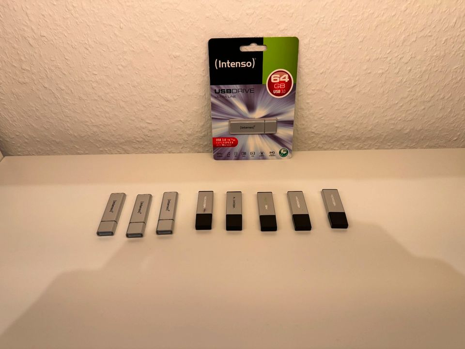 USB Sticks Medion & Intenso 32GB oder 64GB in Burscheid