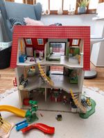 Playmobil Haus 4279 mit Zusatzetage und Spielplatz Baden-Württemberg - Altbach Vorschau