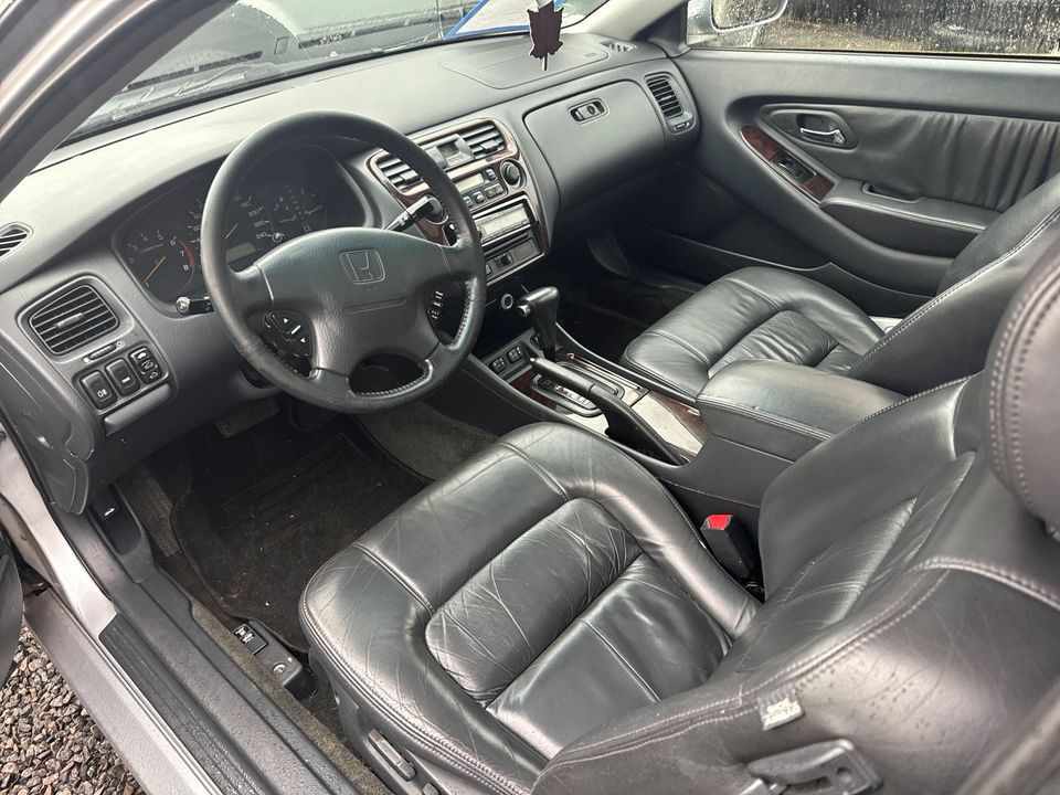 Honda Accord Coupe,3,0 V6 Automatik,Voll-Lederaustattung, in Rastede