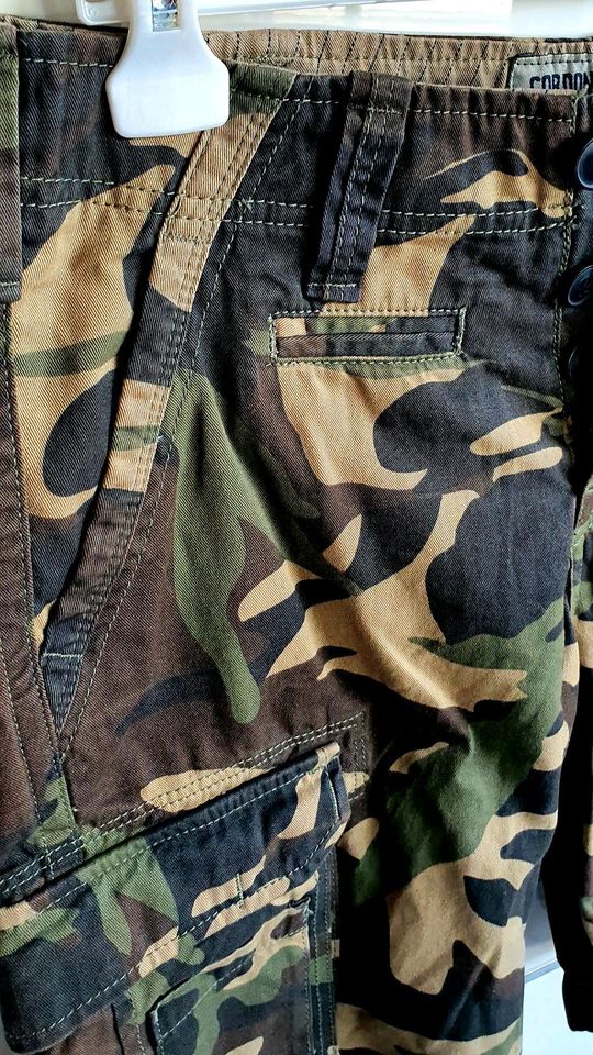 Cordon Berlin Camouflage Shorts Army Style unisex in Dortmund