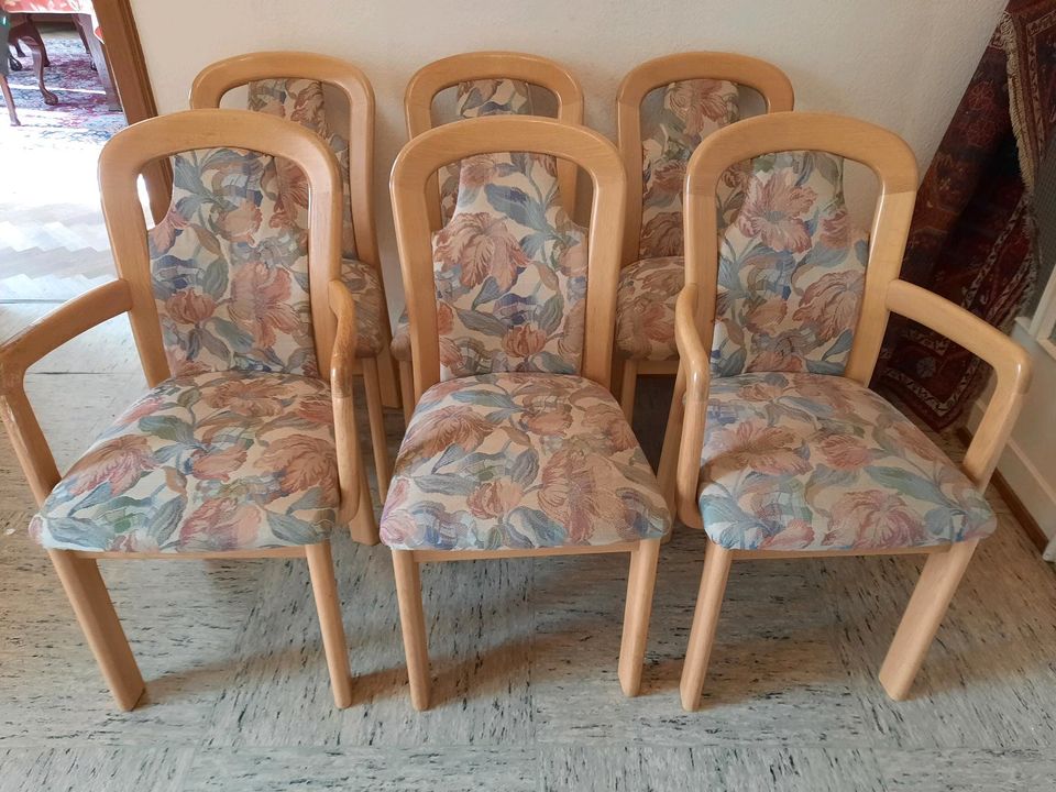 6 Stühle aus massiven Holz/ gepolstert in Neuss