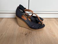 Tommy Hilfiger Sandalen Hessen - Langenselbold Vorschau