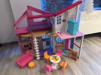 Barbie Malibu Haus Traumhaus mit 6 Zimmern OVP Puppenhaus Nordrhein-Westfalen - Solingen Vorschau