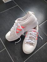 adidas Nizza Sportschuh Größe 39 1/3 Nordrhein-Westfalen - Kevelaer Vorschau