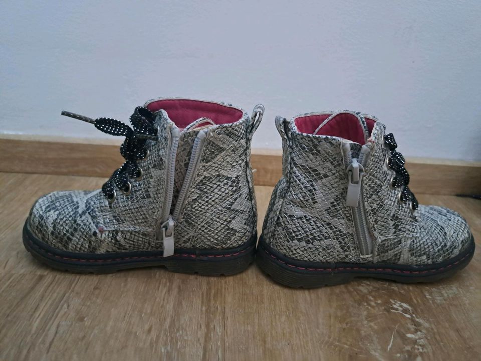 Kinder Schuhe Gr 15 in Neuenstadt