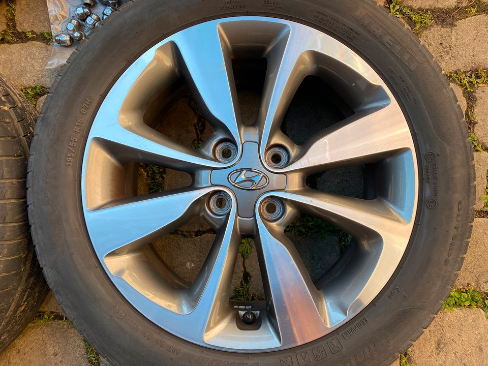 16 Zoll Hyundai i20 Alufelgen 6Jx16 ET50 4x100 195/55 R16 RDKS in Klein-Winternheim