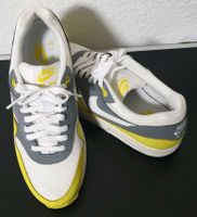 Nike Air Max 1 Essential, Grau/Weiß/Gelb, Gr. 42,5/US 9 Hessen - Friedberg (Hessen) Vorschau