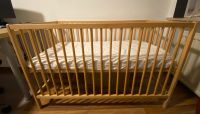 Babybett  aus Holz zu verschenken Bayern - Karlsfeld Vorschau